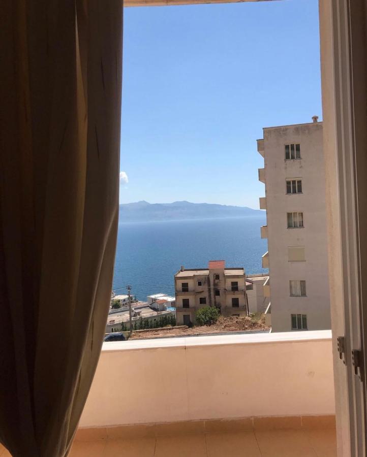 White Panorama Apartment Sarandë Exterior foto